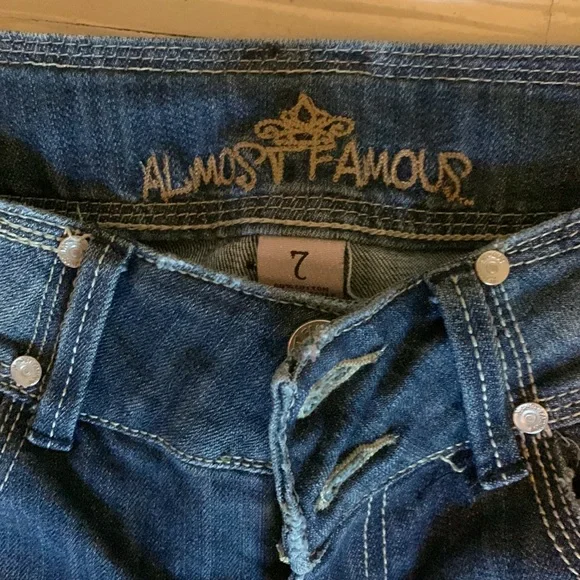 Almost Famous Ripped Jeans - Picture 2 of 5